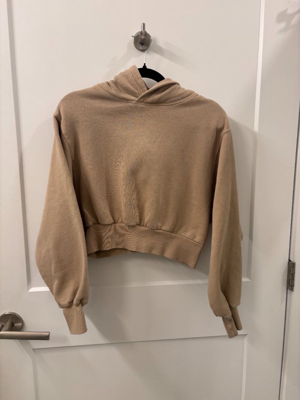 Aritzia TNA Cozy Fleece Cropped Hoodie Sweatshirt Size XS